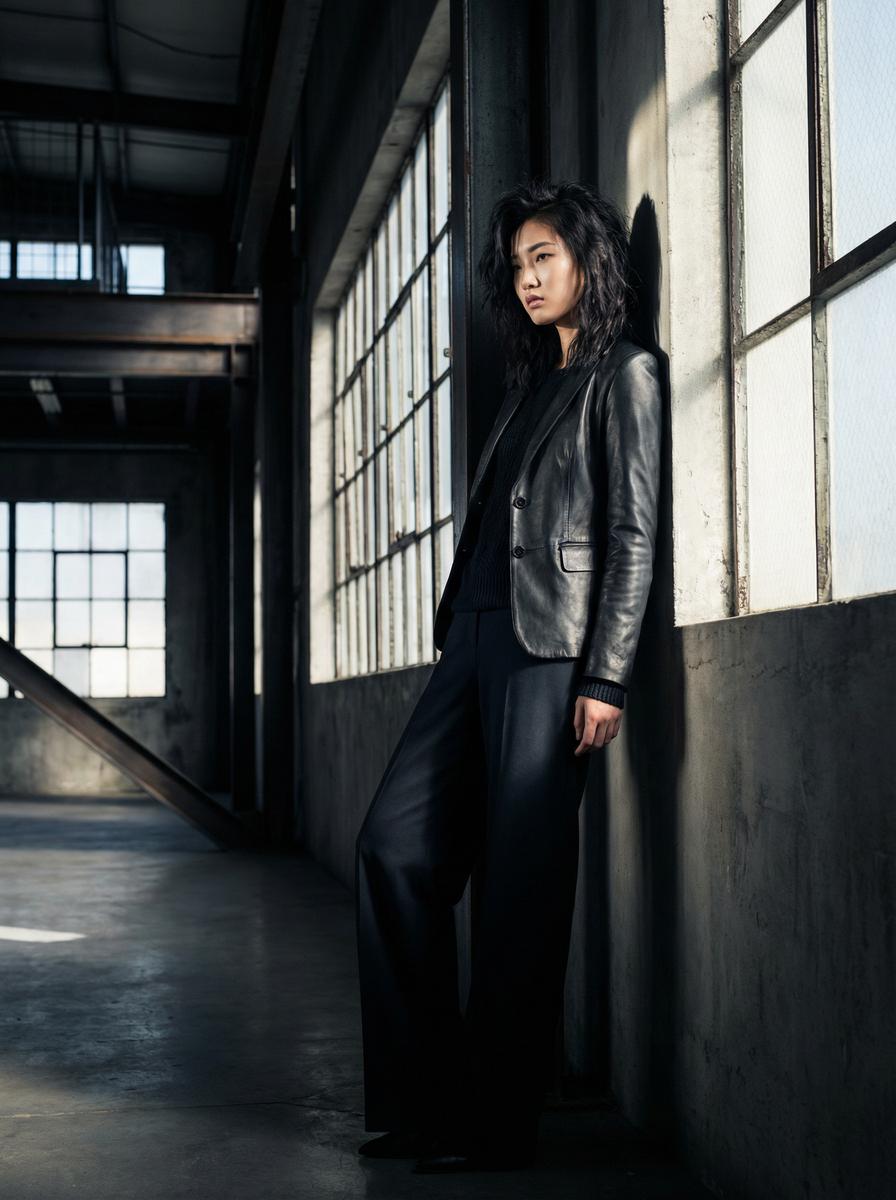 免费看片传媒-工业风格写真传媒